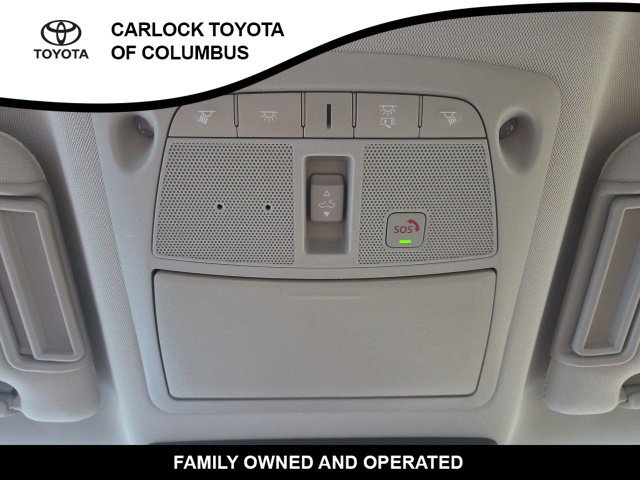 Used 2022 Nissan Armada SL w/ Captain's Chairs Package AWD/4WD image 31