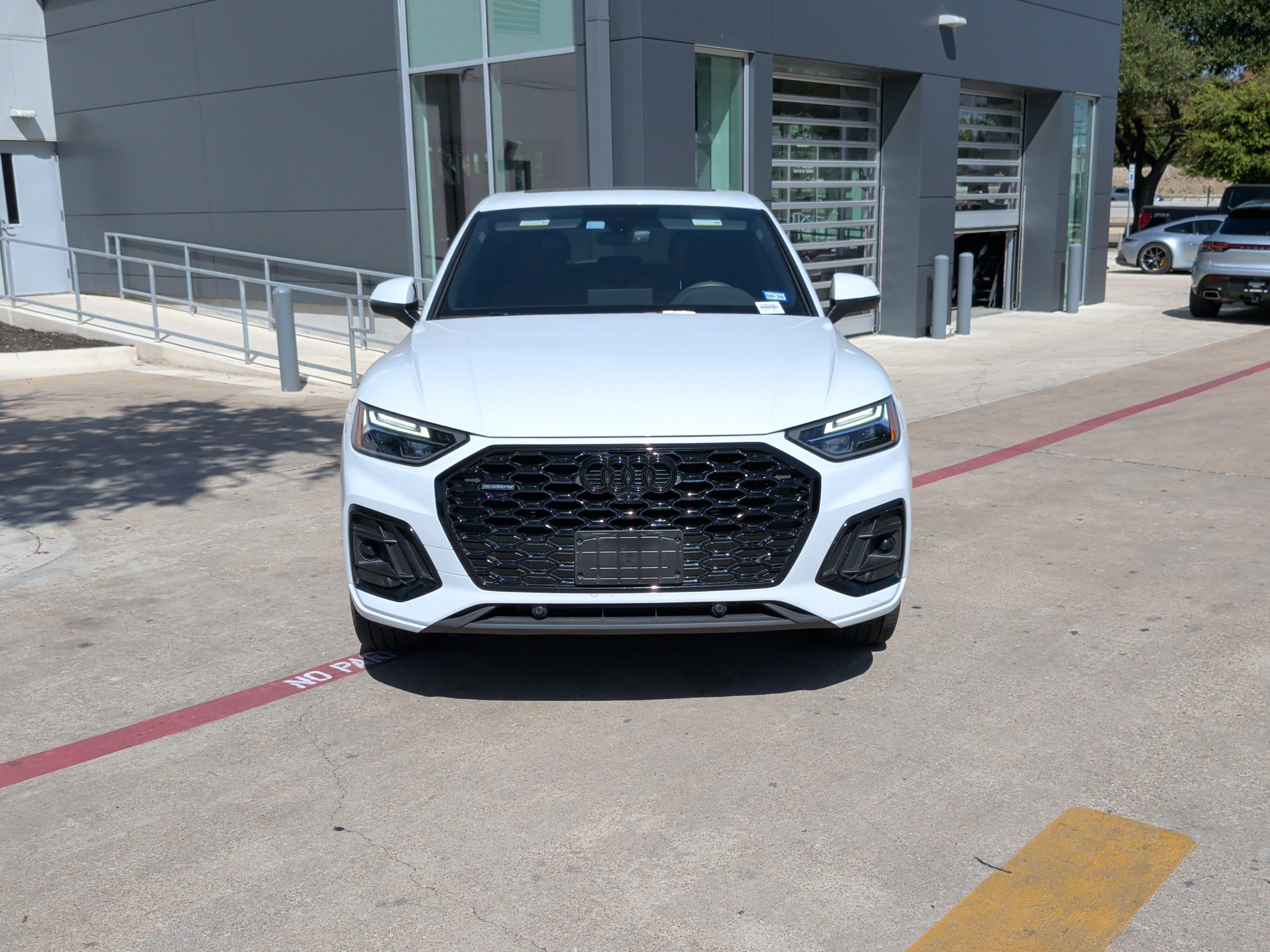 Certified 2023 Audi Q5 2.0T Premium Plus w/ Premium Plus Package AWD/4WD image 2