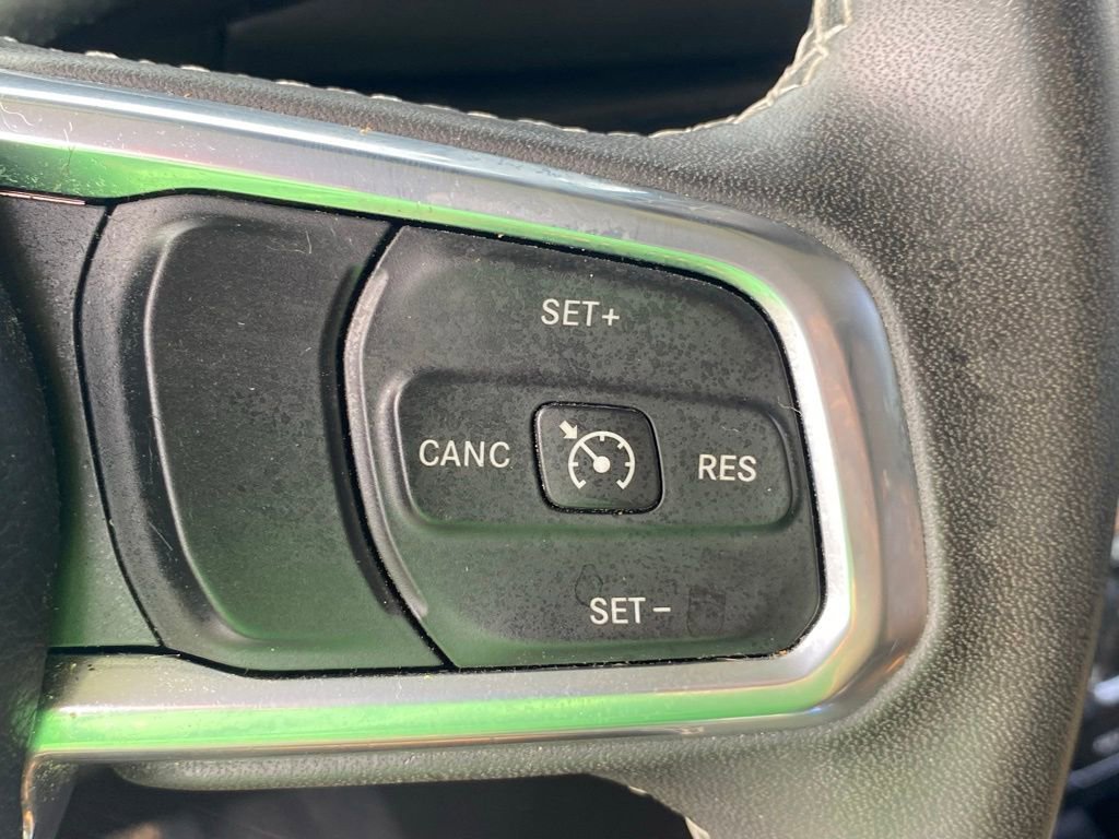 Used 2023 Jeep Wrangler Unlimited Sahara AWD/4WD image 31
