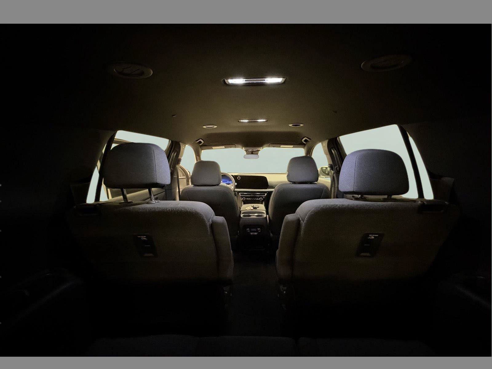Used 2025 Chevrolet Traverse LT AWD/4WD image 42