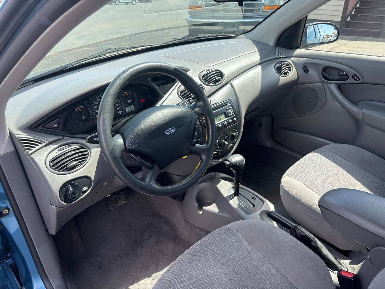Used 2001 Ford Focus SE FWD image 12