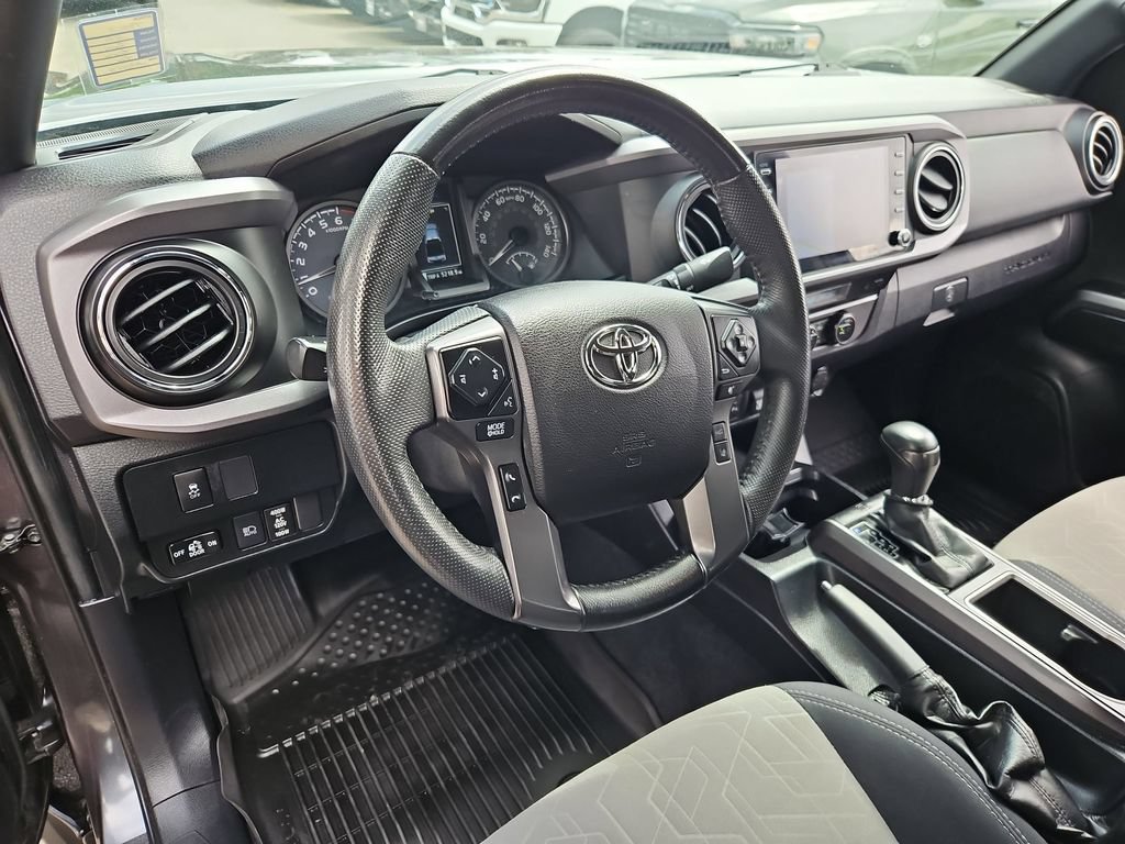 Used 2021 Toyota Tacoma TRD Off-Road w/ Technology Package AWD/4WD image 13