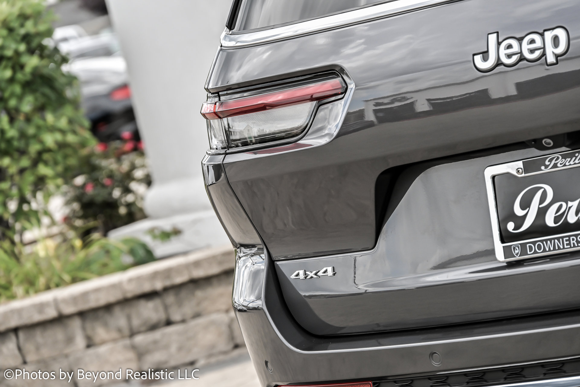 Used 2025 Jeep Grand Cherokee L Limited w/ Luxury Tech Group II image 16