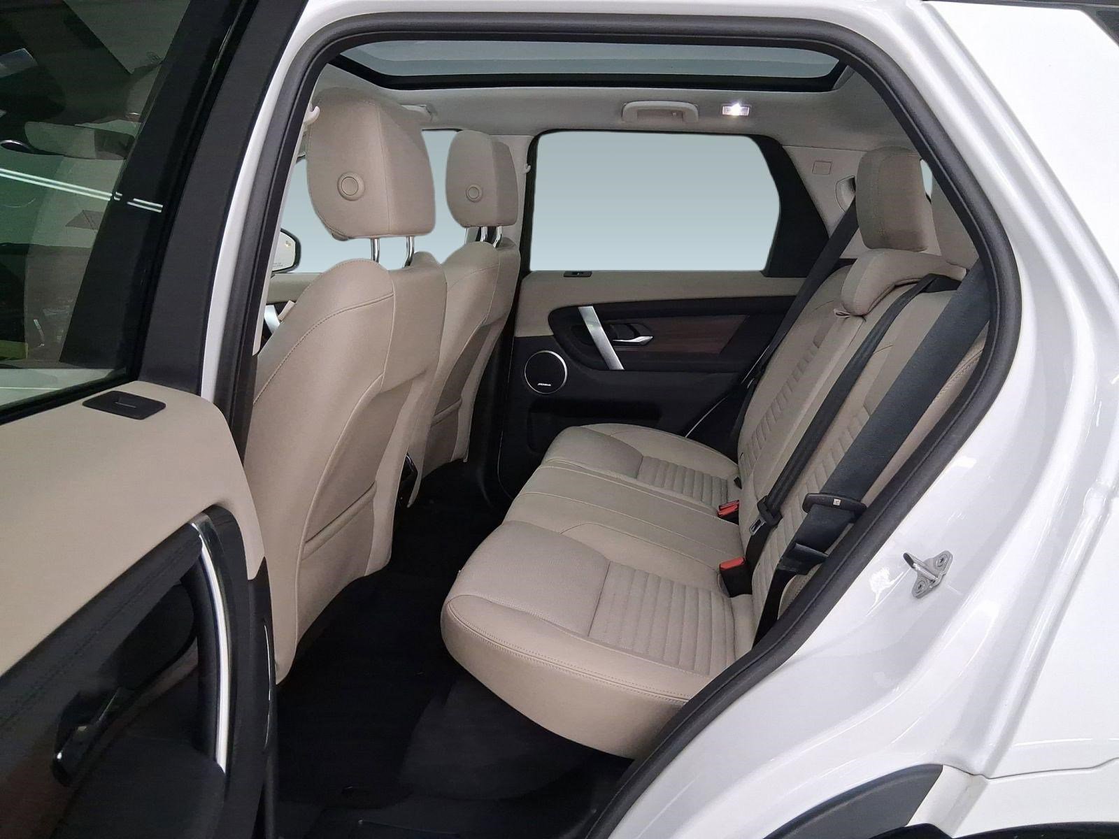 Used 2025 Land Rover Discovery Sport S image 13