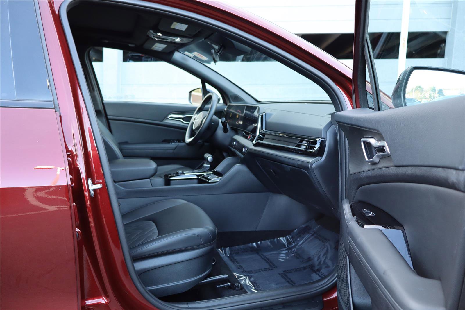 Certified 2025 Kia Sportage X-Line w/ Premium Package image 31