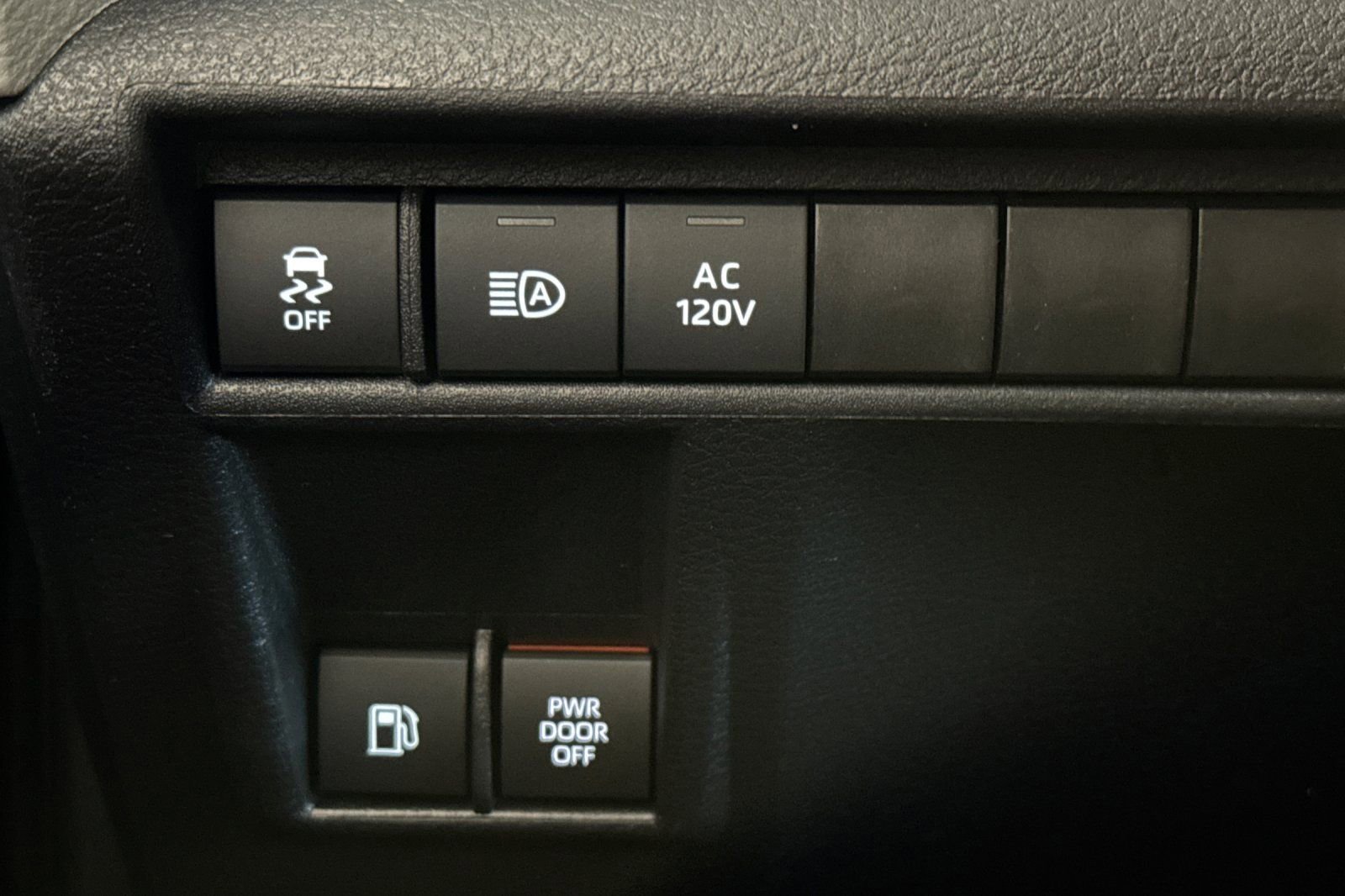 New 2026 Toyota Sienna XLE image 25