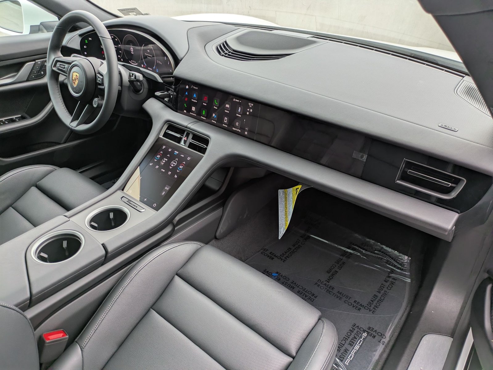 Certified 2025 Porsche Taycan AWD/4WD image 25