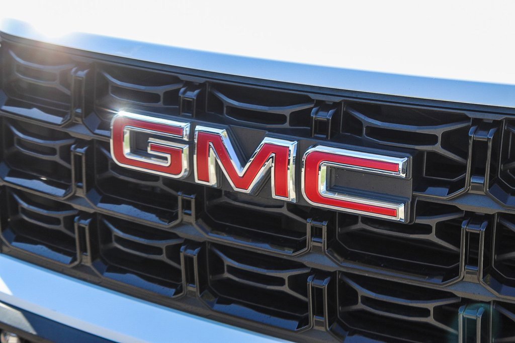 Used 2023 GMC Canyon Elevation w/ Elevation Premium Package image 9