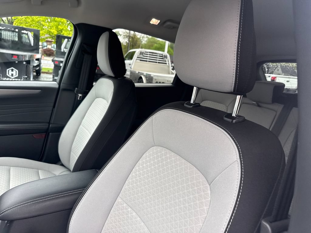 Used 2025 Ford Escape Active FWD image 23