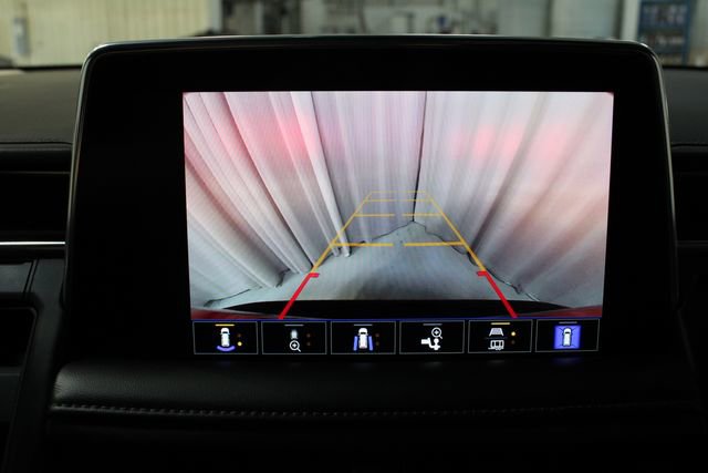 Used 2022 Chevrolet Tahoe Z71 w/ Off-Road Capability Package AWD/4WD image 3