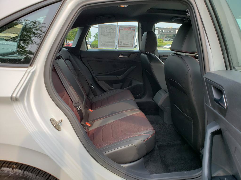 Used 2022 Volkswagen Jetta GLI Autobahn FWD image 16