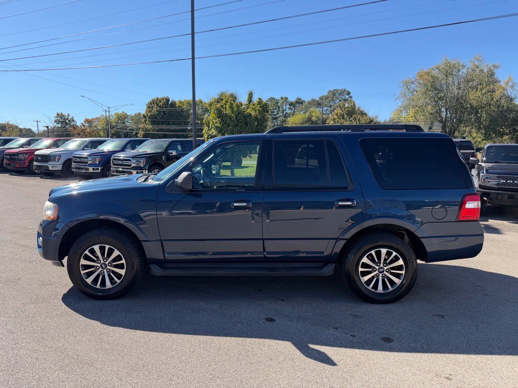Used 2017 Ford Expedition XLT RWD image 4