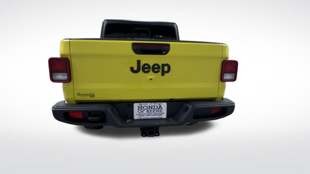 Used 2023 Jeep Gladiator Sport AWD/4WD image 7