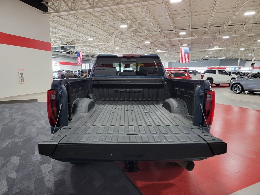 Used 2024 GMC Sierra 3500 Denali w/ Technology Package image 6