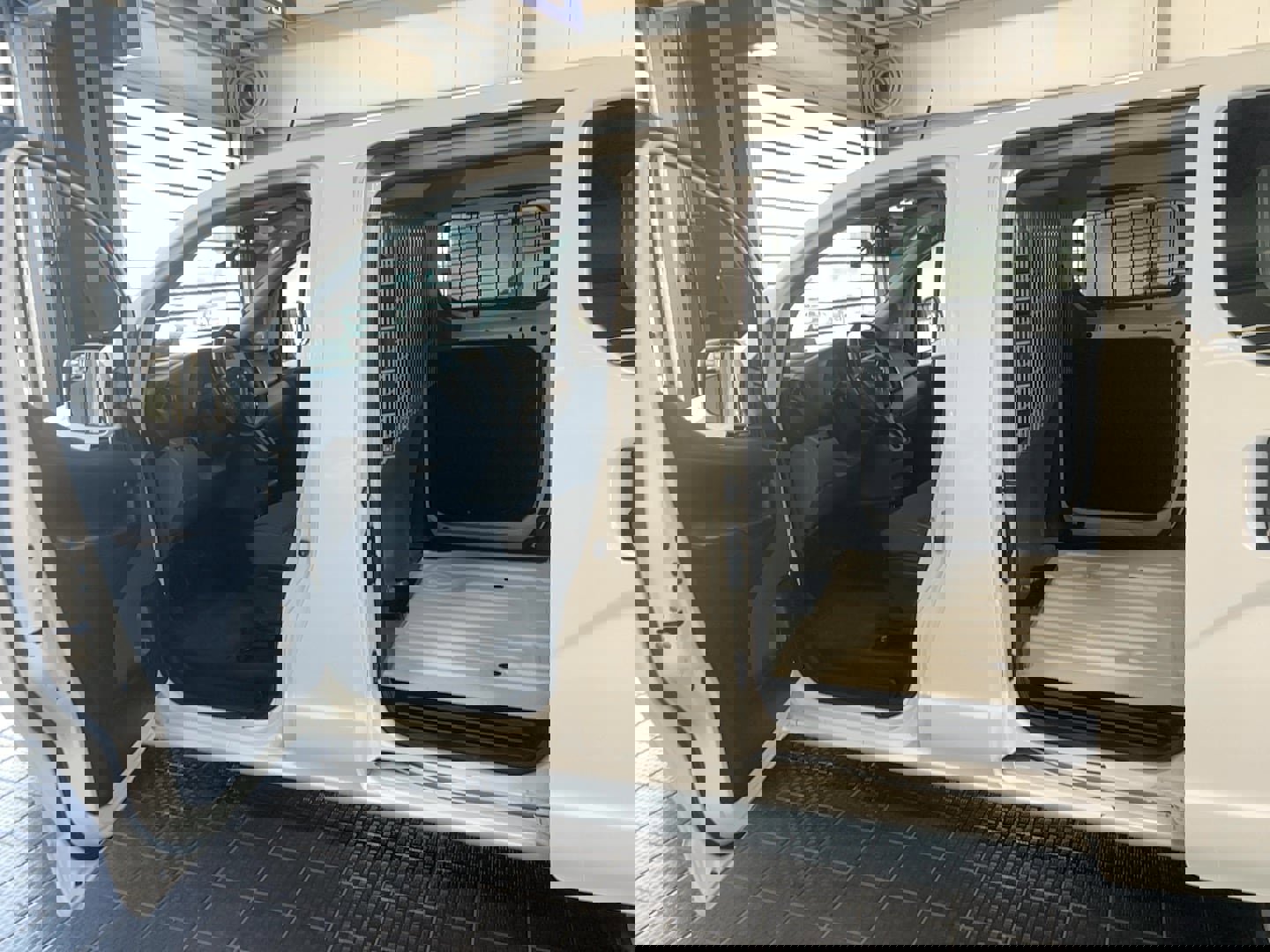 Used 2021 Nissan NV200 SV w/ Sliding Door Glass Package image 22