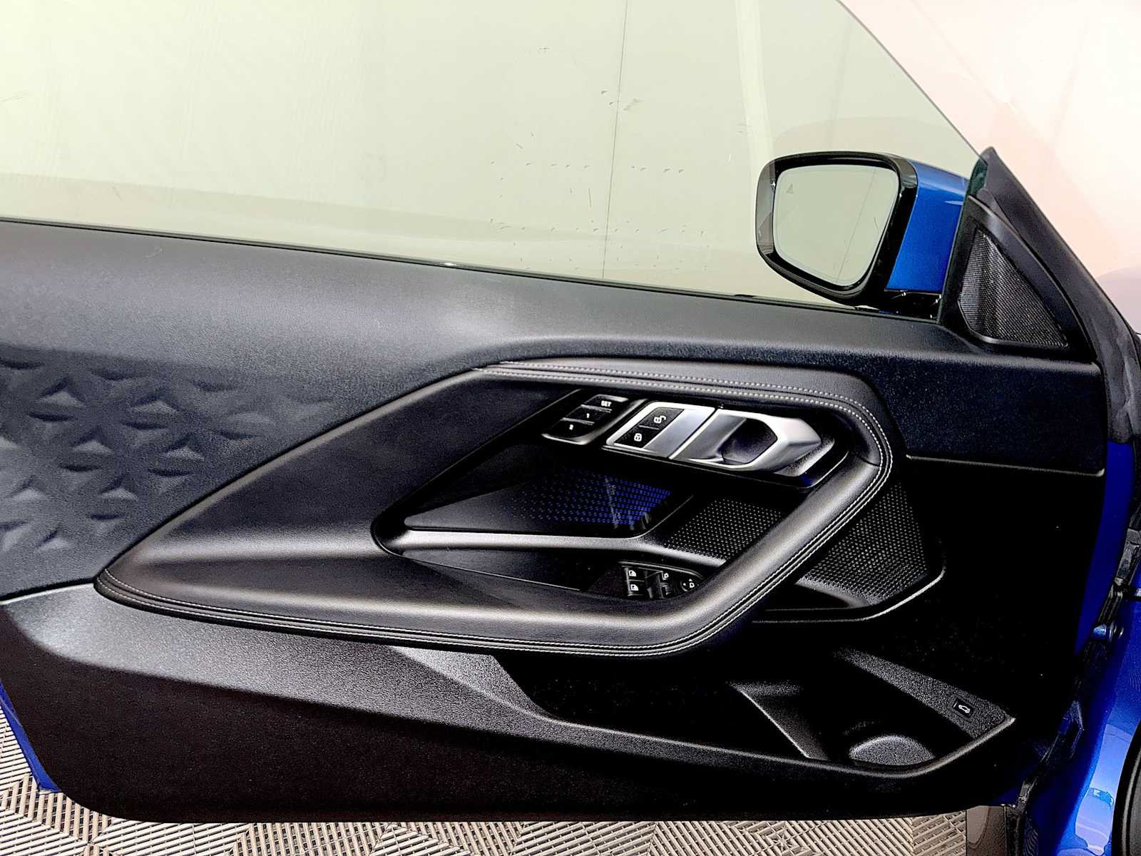 Used 2022 BMW 230i Coupe w/ Premium Package 2 RWD image 11