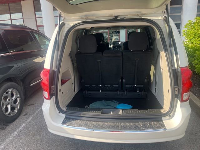 Used 2013 Dodge Grand Caravan SE FWD image 7