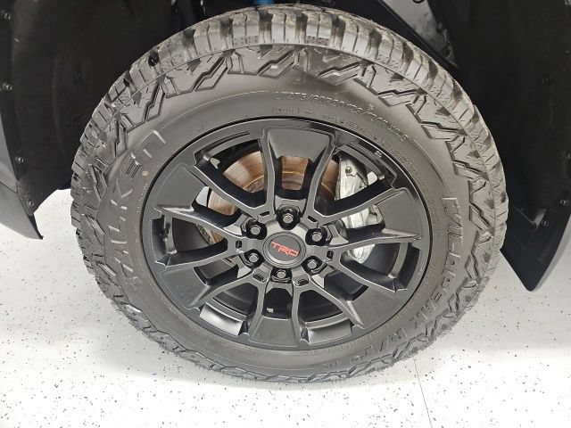 Used 2024 Toyota Tundra Limited w/ TRD Off-Road Package AWD/4WD image 9