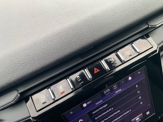 Used 2024 Jeep Grand Cherokee Laredo image 36