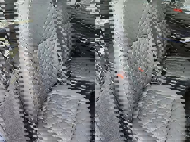 Used 2024 BMW X7 xDrive40i image 21