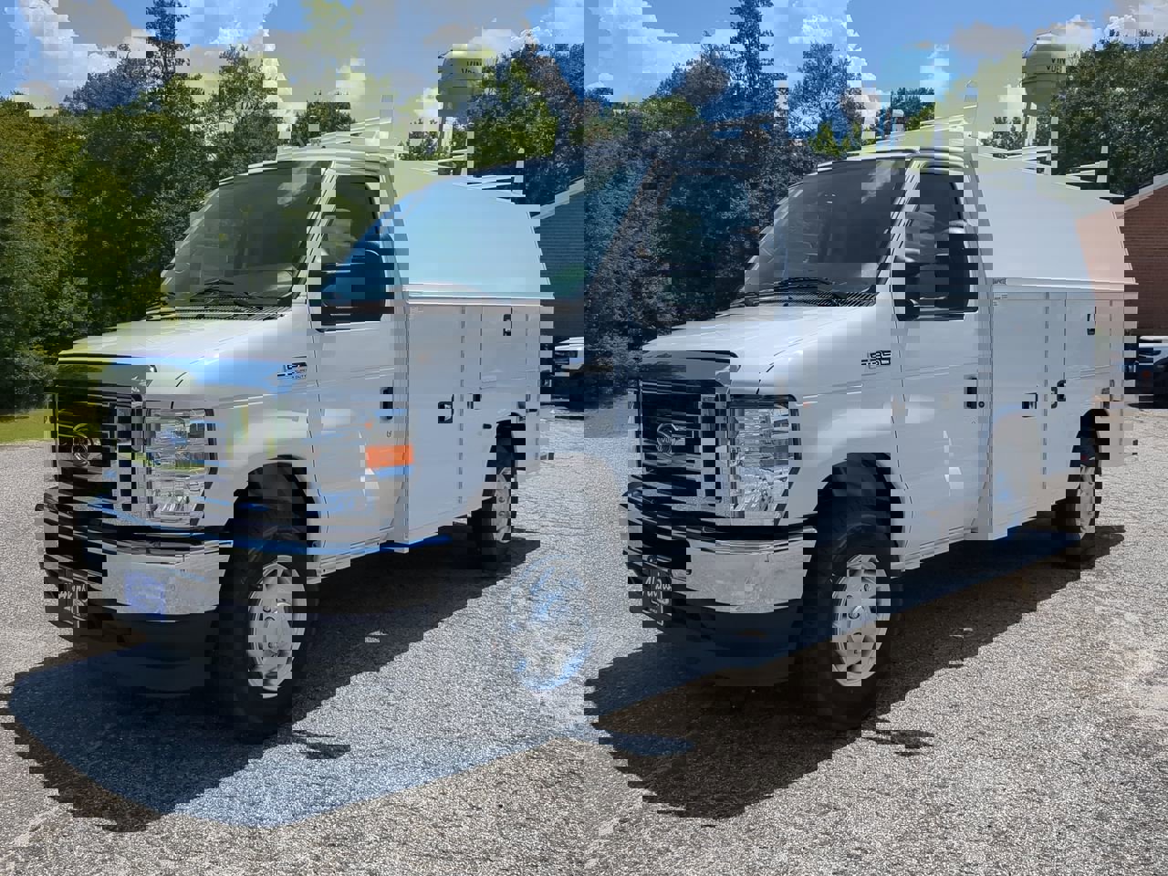 New 2026 Ford E-350 and Econoline 350 Super Duty w/ Power Equipment Group image 6