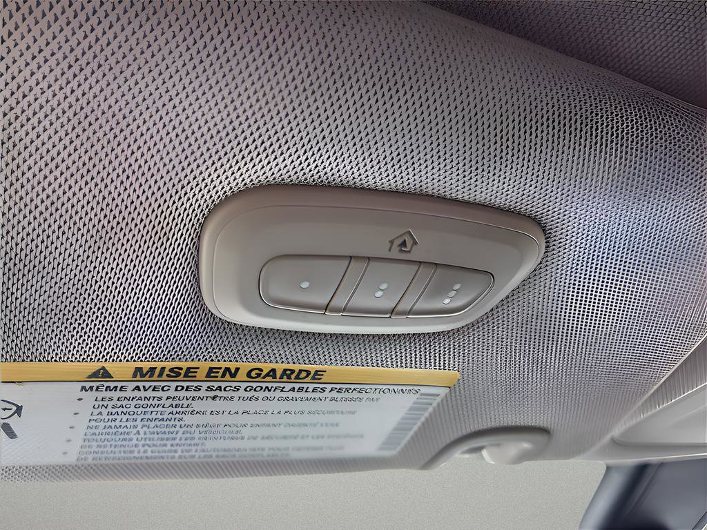 Used 2018 Chrysler Pacifica Touring-L image 23