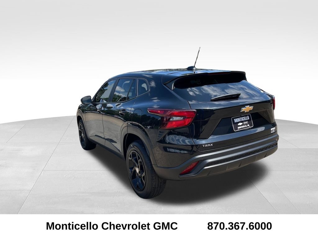 Certified 2024 Chevrolet Trax LS w/ LS Convenience Package FWD image 6