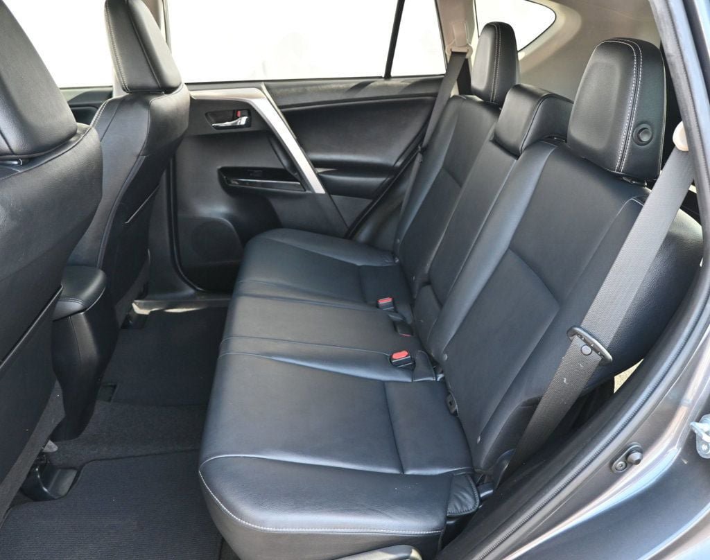 Used 2016 Toyota RAV4 Limited FWD image 15