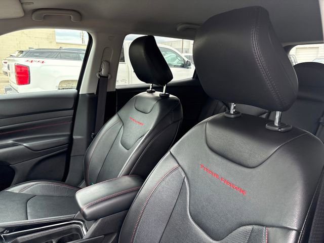 Used 2022 Jeep Compass Trailhawk w/ Trailhawk Elite Group AWD/4WD image 9