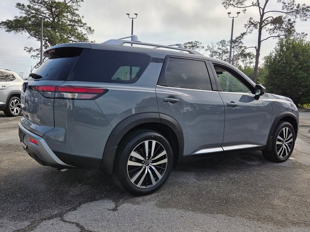 Used 2023 Nissan Pathfinder Platinum w/ Cargo Package FWD image 7
