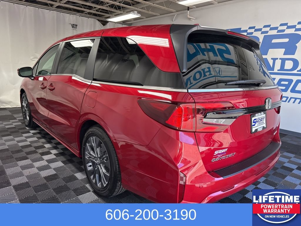 New 2026 Honda Odyssey Touring image 9