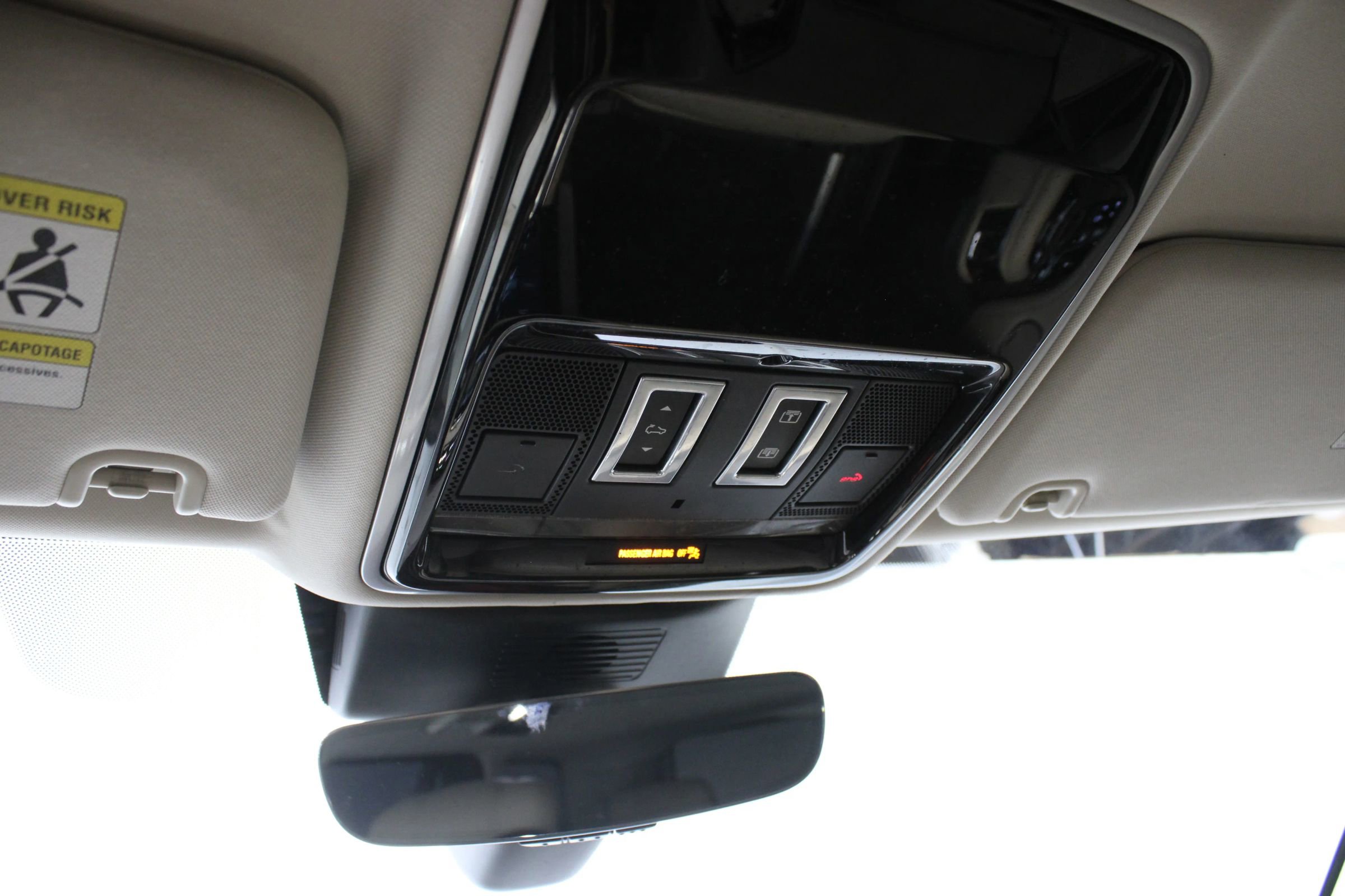 Used 2019 Land Rover Range Rover HSE image 23