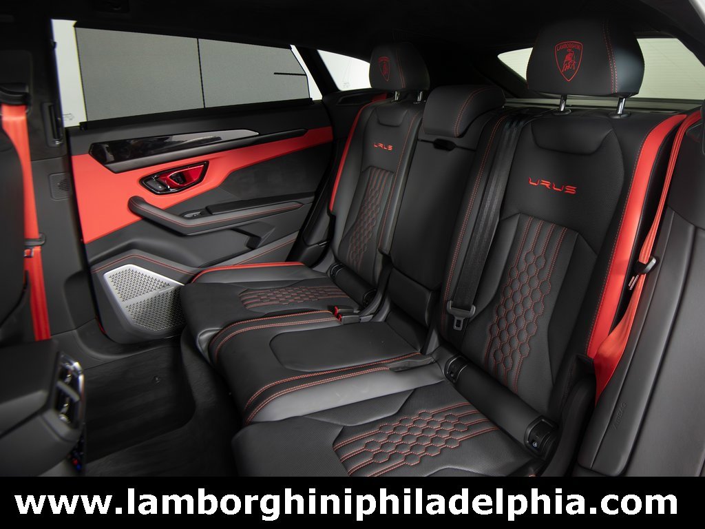 Used 2024 Lamborghini Urus S image 37