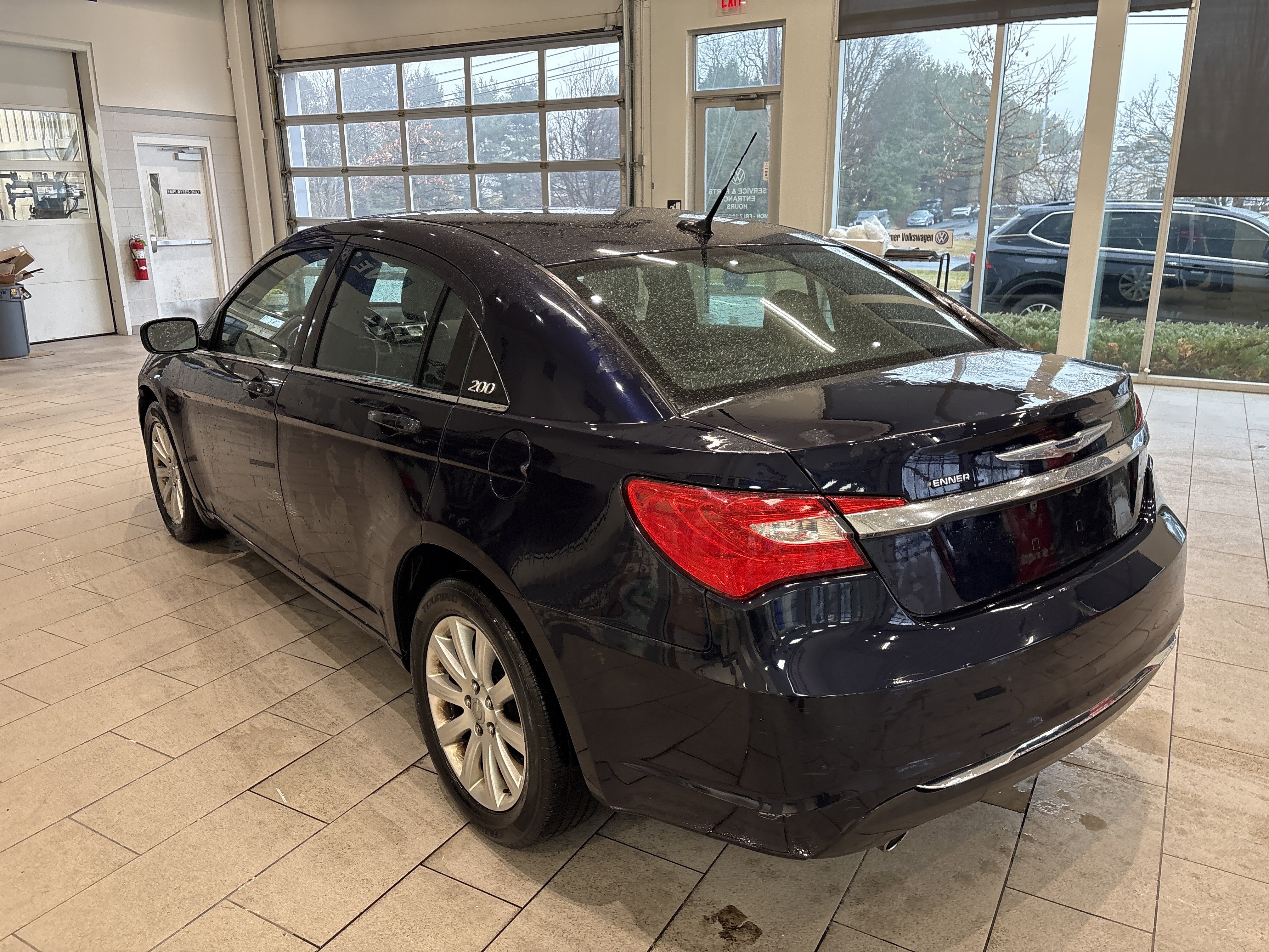 Used 2011 Chrysler 200 Touring w/ Cold Weather Group image 6