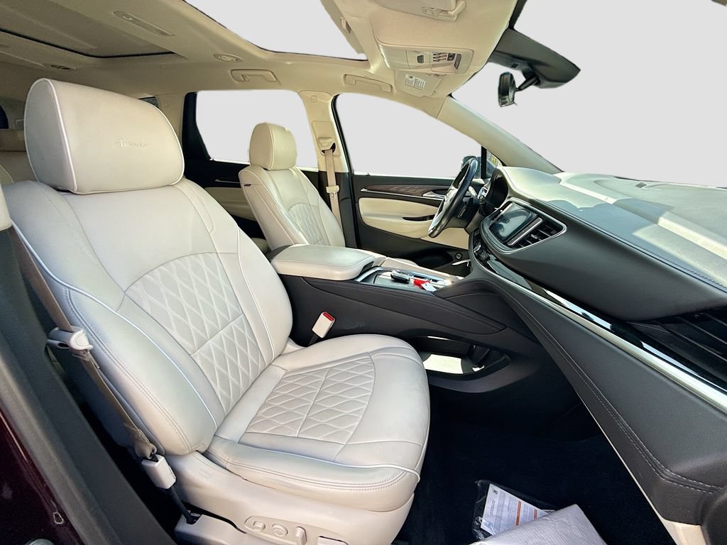 Used 2024 Buick Enclave Avenir w/ Avenir Technology Package FWD image 29