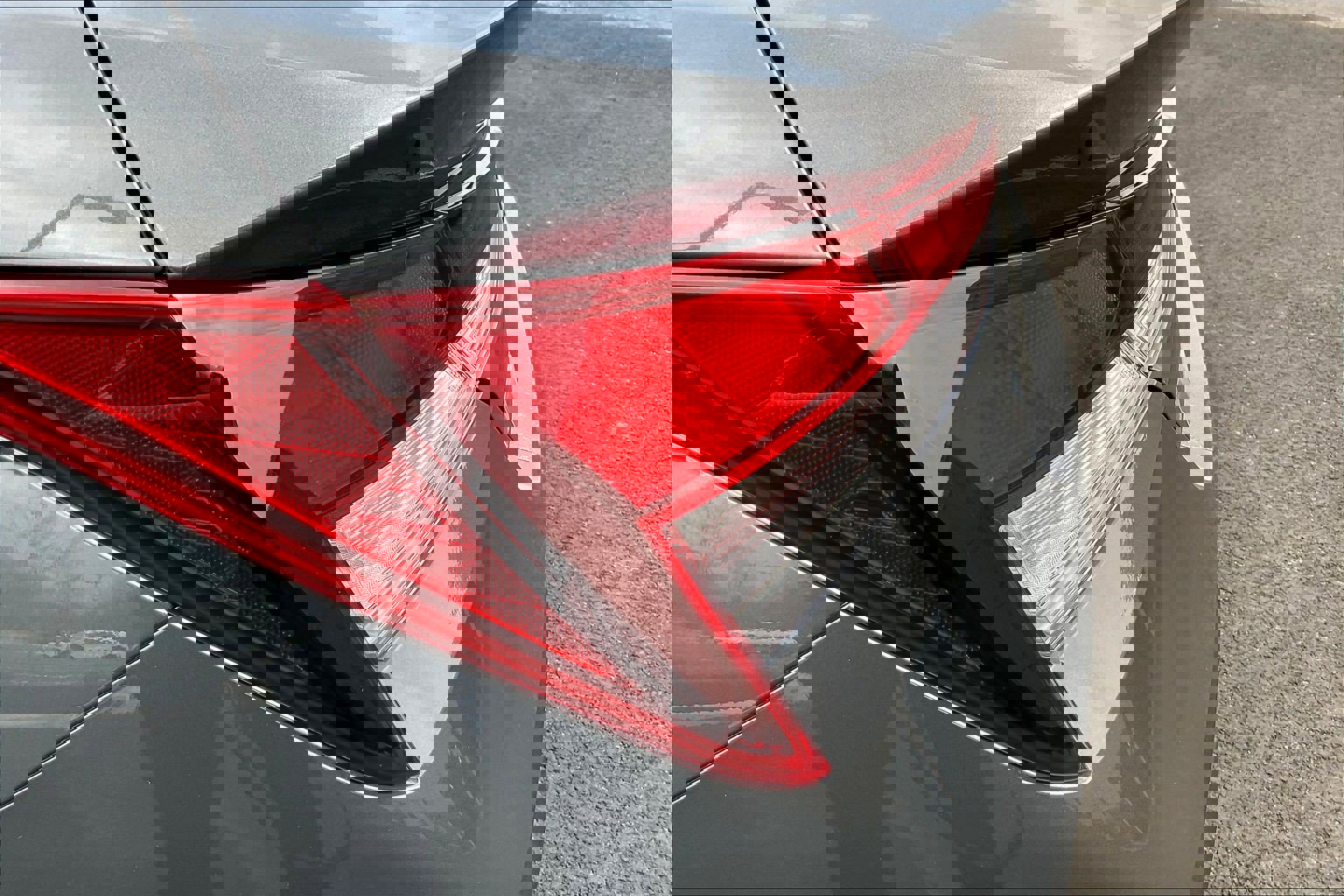 Certified 2025 Hyundai Elantra SE image 23