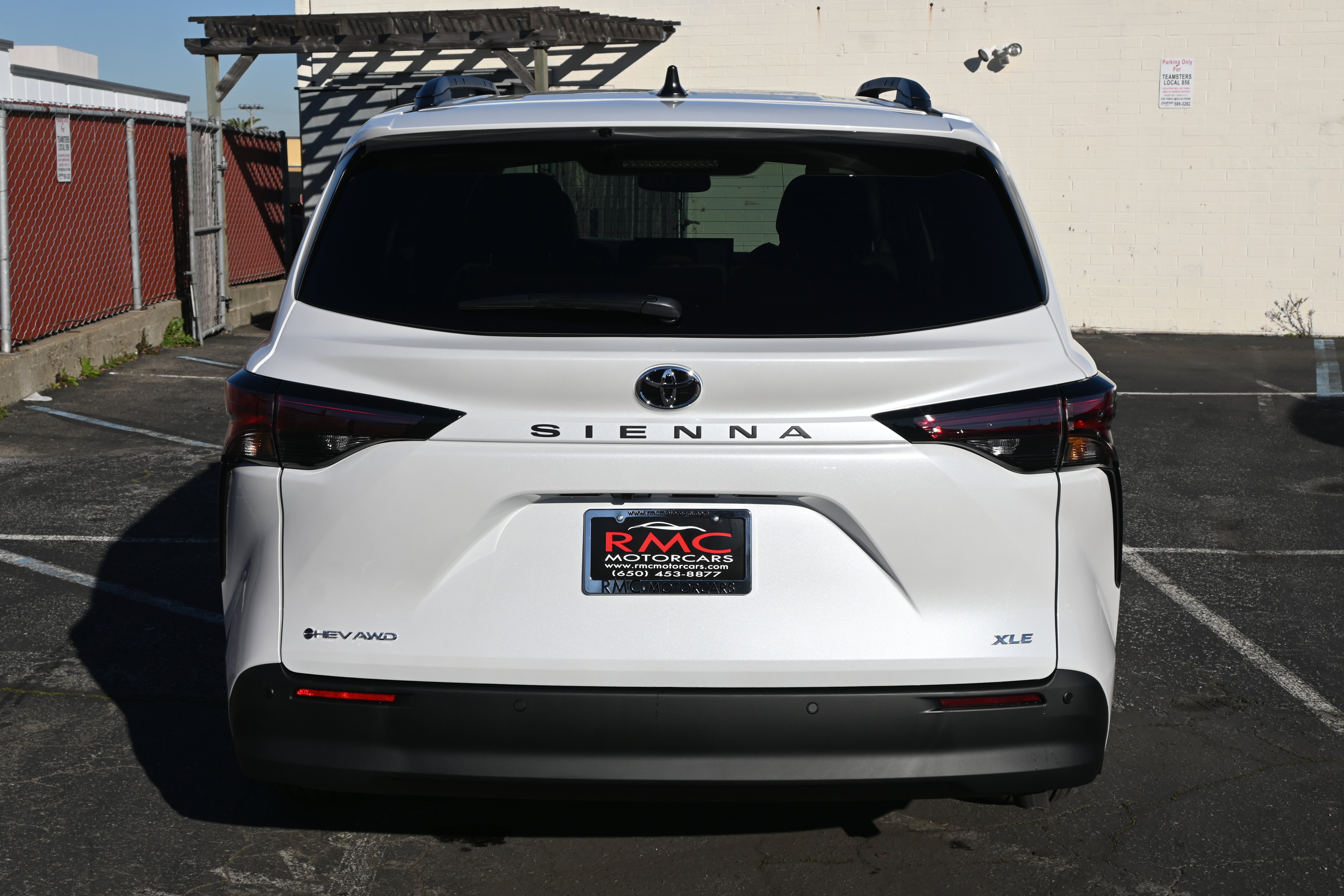 Used 2026 Toyota Sienna XLE image 15