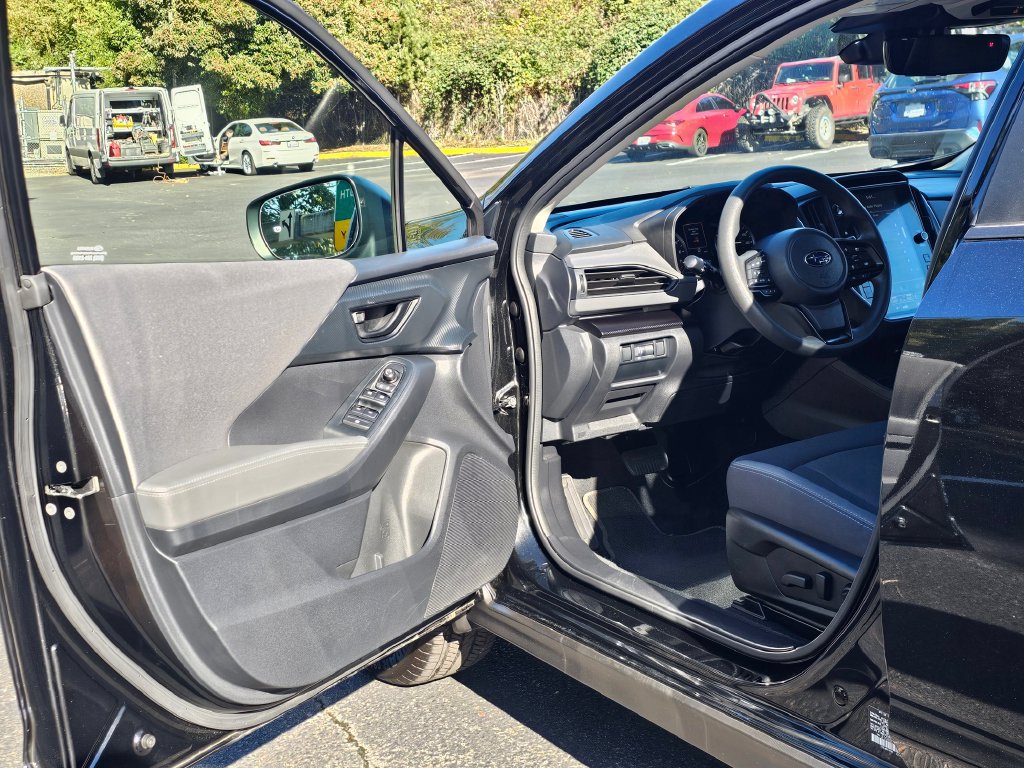 Certified 2025 Subaru Crosstrek 2.5i Premium AWD/4WD image 19