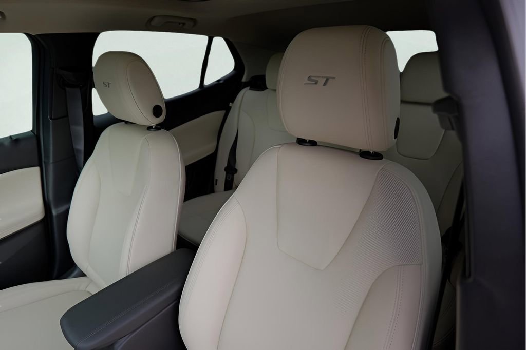 New 2026 Buick Encore GX Sport Touring w/ Advanced Technology Package FWD image 10