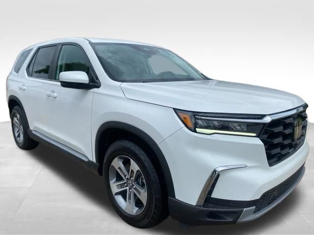 Used 2025 Honda Pilot EX-L image 4