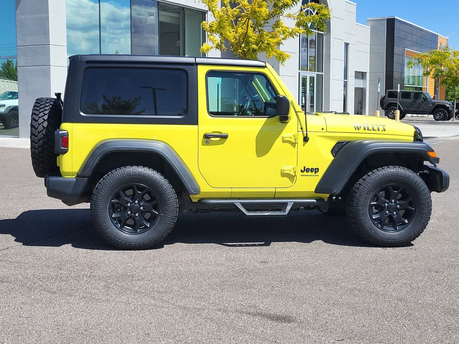 Used 2022 Jeep Wrangler Sport AWD/4WD image 4