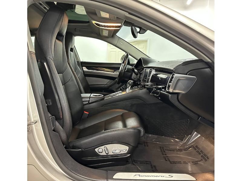 Used 2012 Porsche Panamera S image 21
