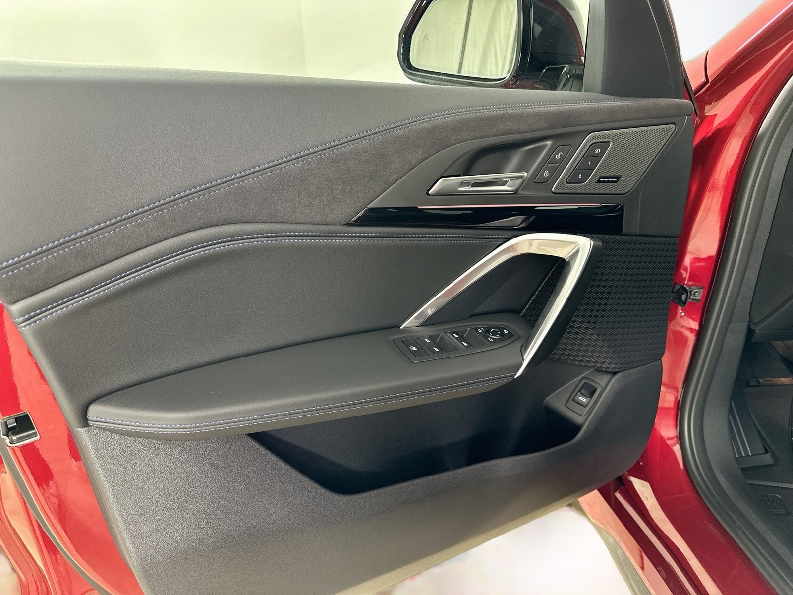 New 2027 BMW X1 xDrive28i AWD/4WD image 16