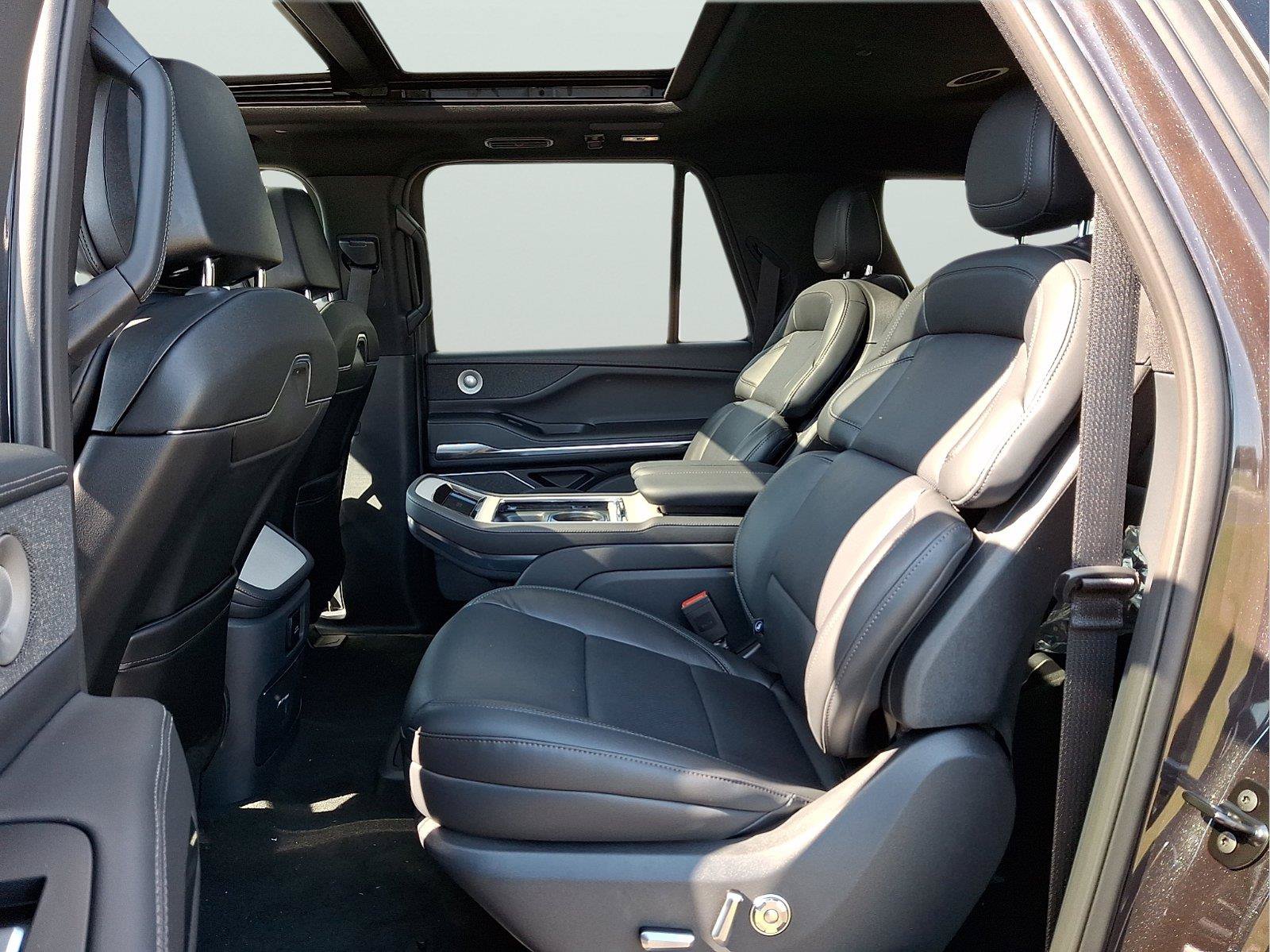 New 2027 Lincoln Navigator L Reserve w/ Jet Appearance Package AWD/4WD image 5