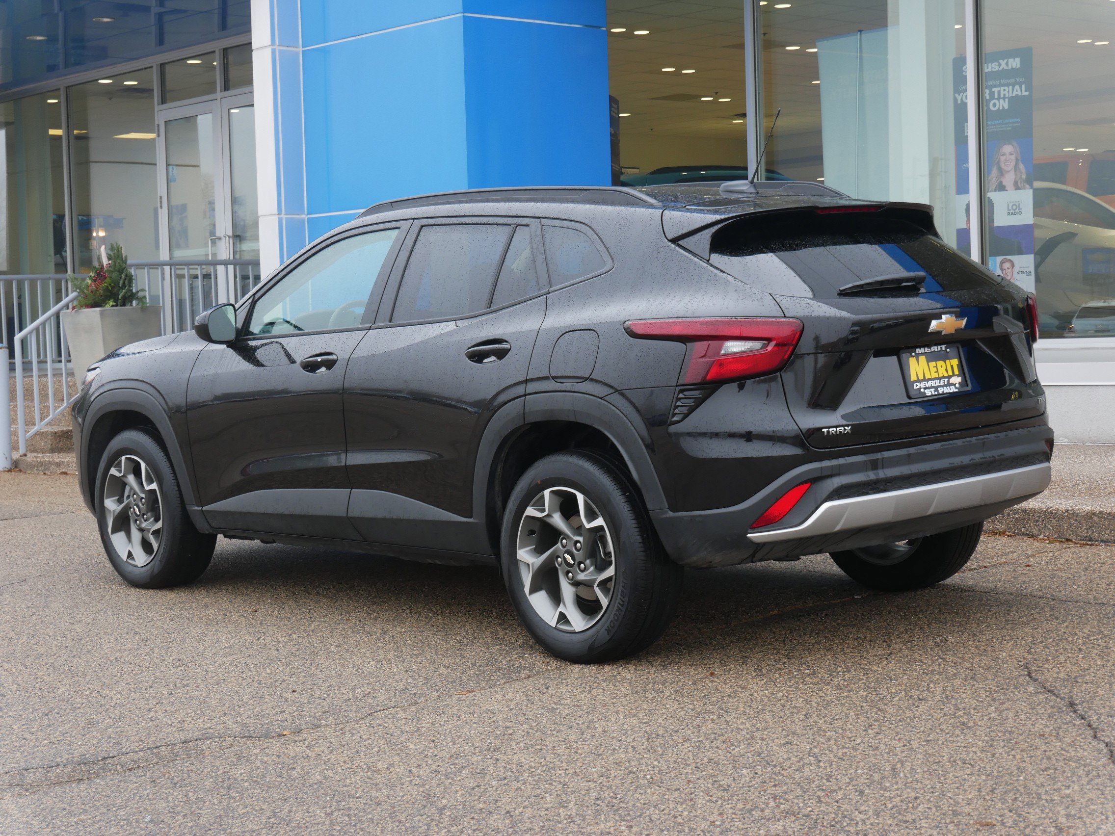 Certified 2025 Chevrolet Trax LT w/ LT Convenience Package image 4