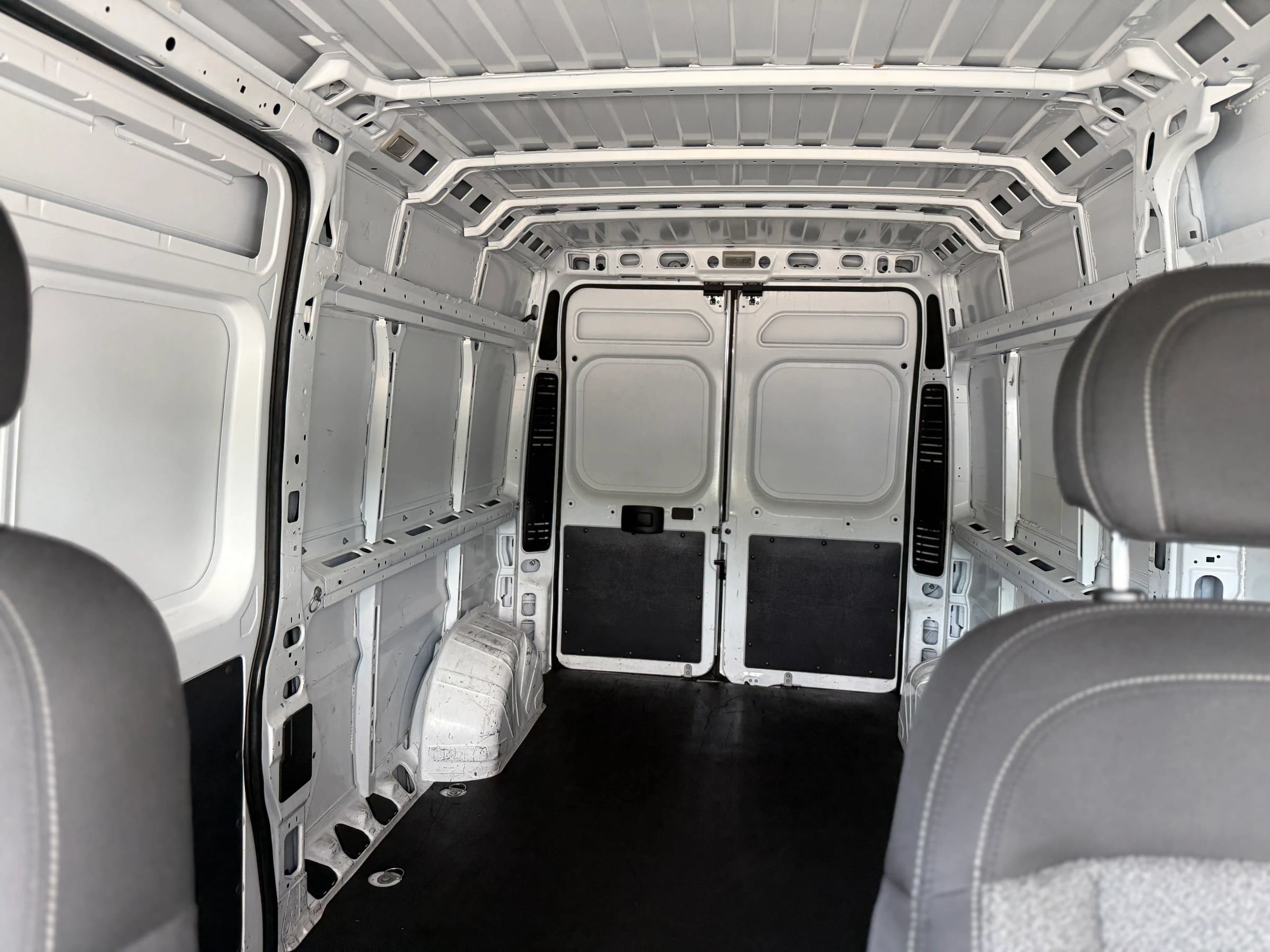 Used 2017 RAM ProMaster 2500 FWD image 15
