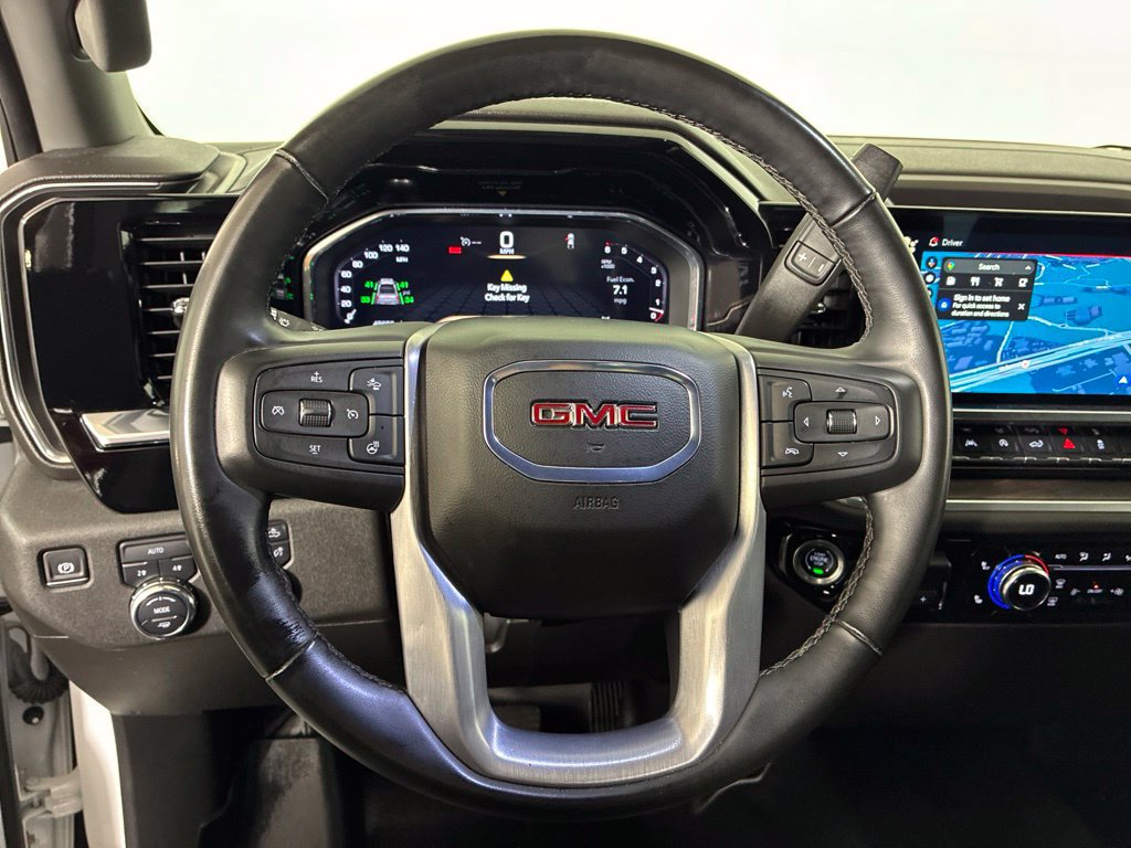 Used 2025 GMC Sierra 1500 SLT AWD/4WD image 13