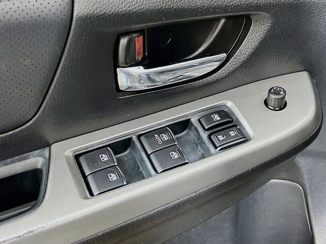 Used 2016 Subaru Crosstrek 2.0i Limited image 9