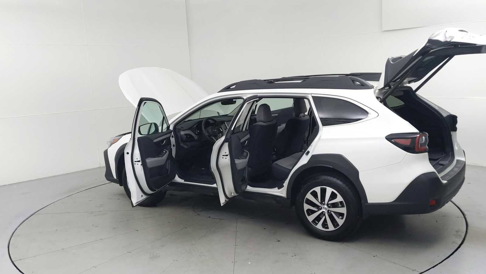 Used 2025 Subaru Outback Premium w/ Popular Package #1A image 11