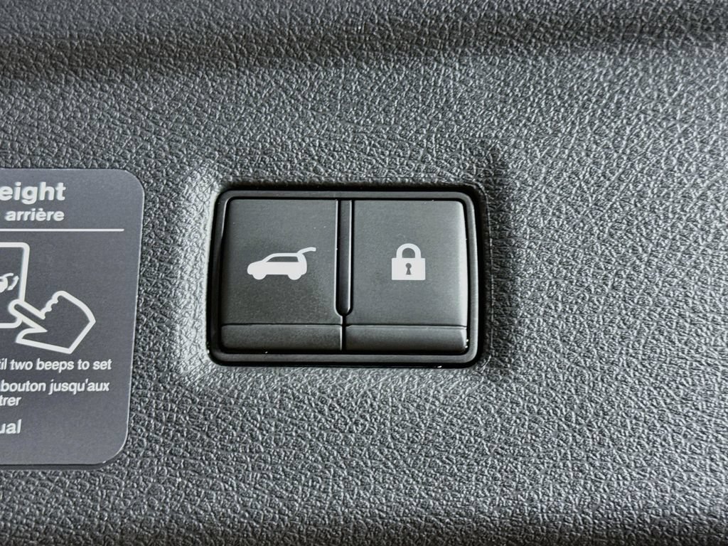 Certified 2023 INFINITI QX50 Luxe FWD image 36